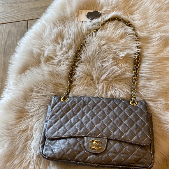 Handbags - Silver soft leather purse with gold hardware